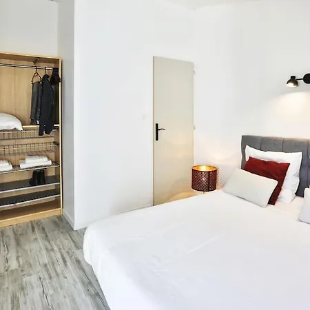 Le Cosy T2 Hypercentre ! Parking Inclus Et La Plage A 2 Min !