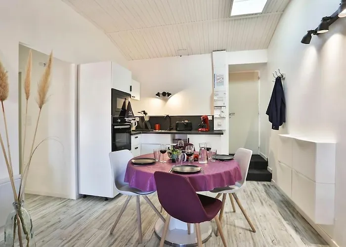 Le Cosy T2 Hypercentre ! Parking Inclus Et La Plage A 2 Min ! Les Sables-dʼOlonne