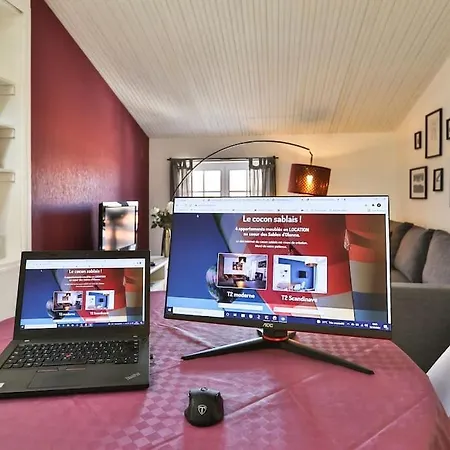 Le Cosy T2 Hypercentre ! Parking Inclus Et La Plage A 2 Min ! * Les Sables-dʼOlonne